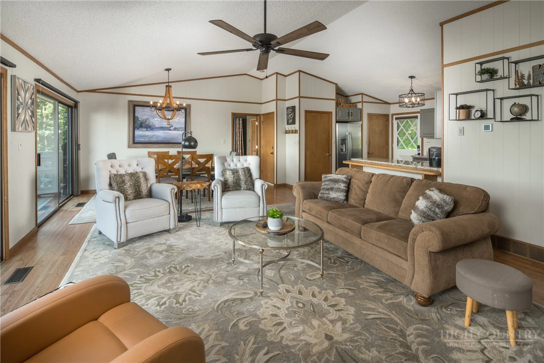 Image number 10 for the current listing