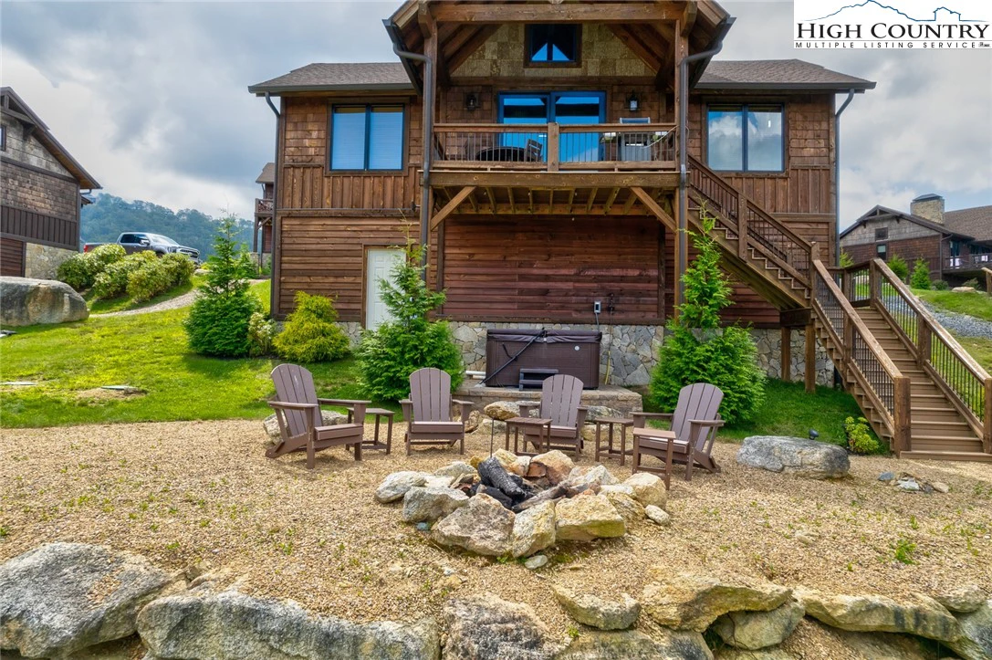 Image number 13 for the current listing