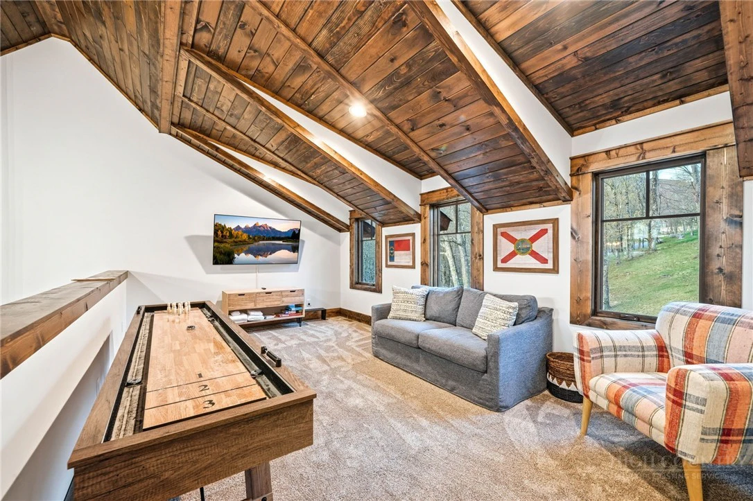 Image number 6 for the current listing