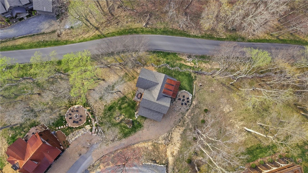 Image number 19 for the current listing