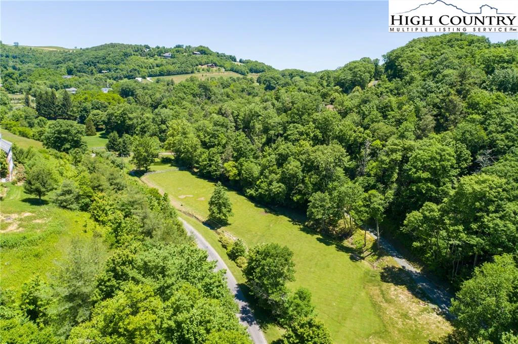 Image number 17 for the current listing
