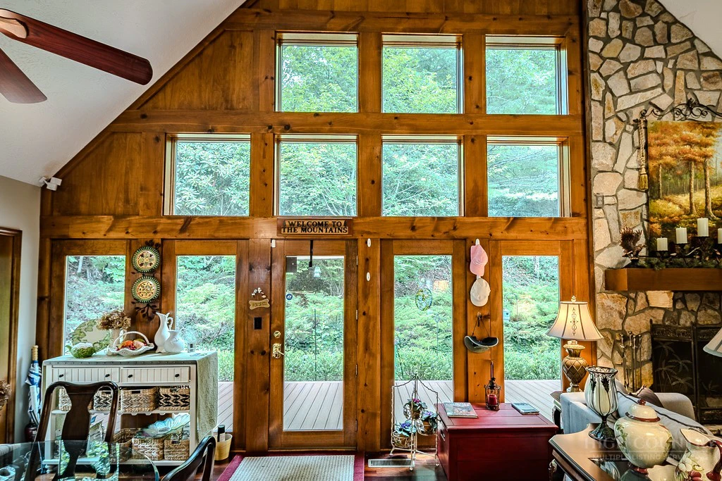 Image number 10 for the current listing