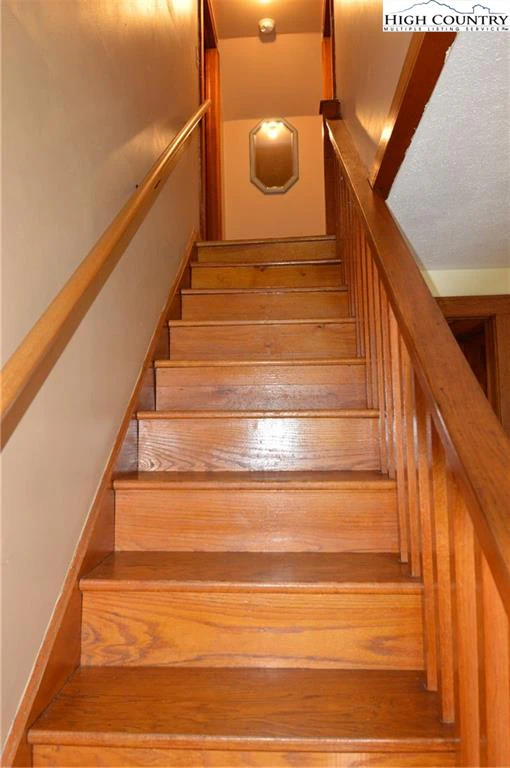 Image number 12 for the current listing
