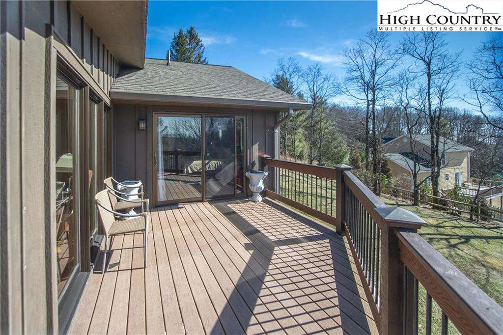 Image number 6 for the current listing