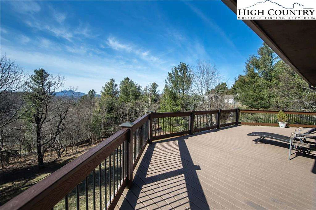 Image number 7 for the current listing