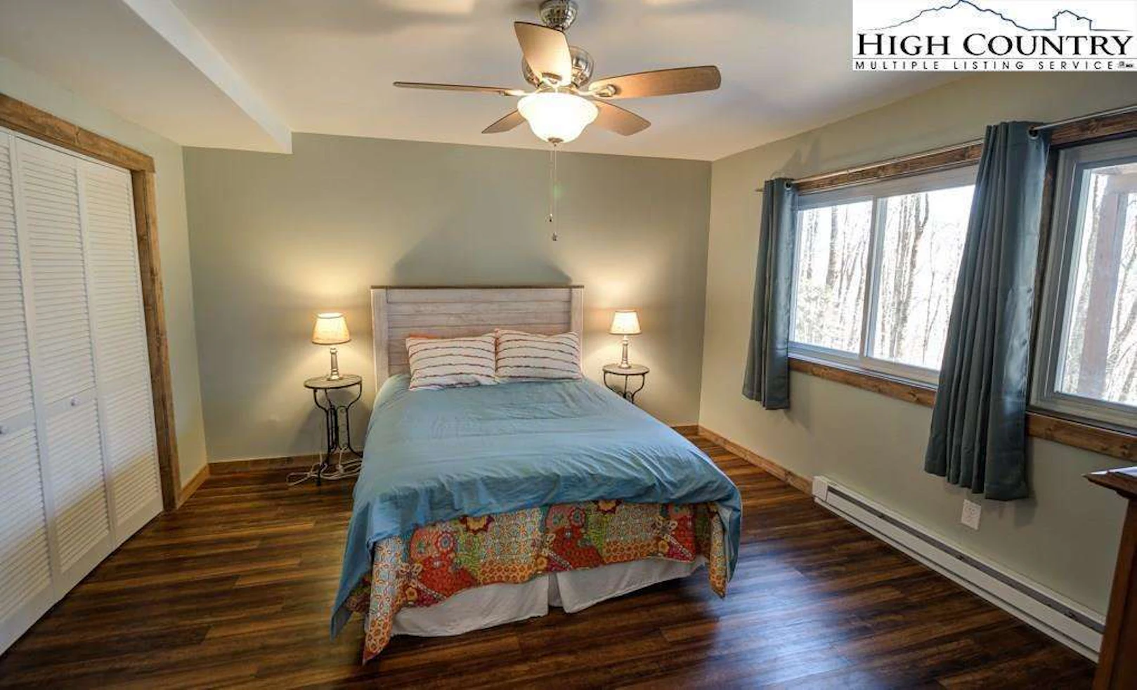 Image number 9 for the current listing