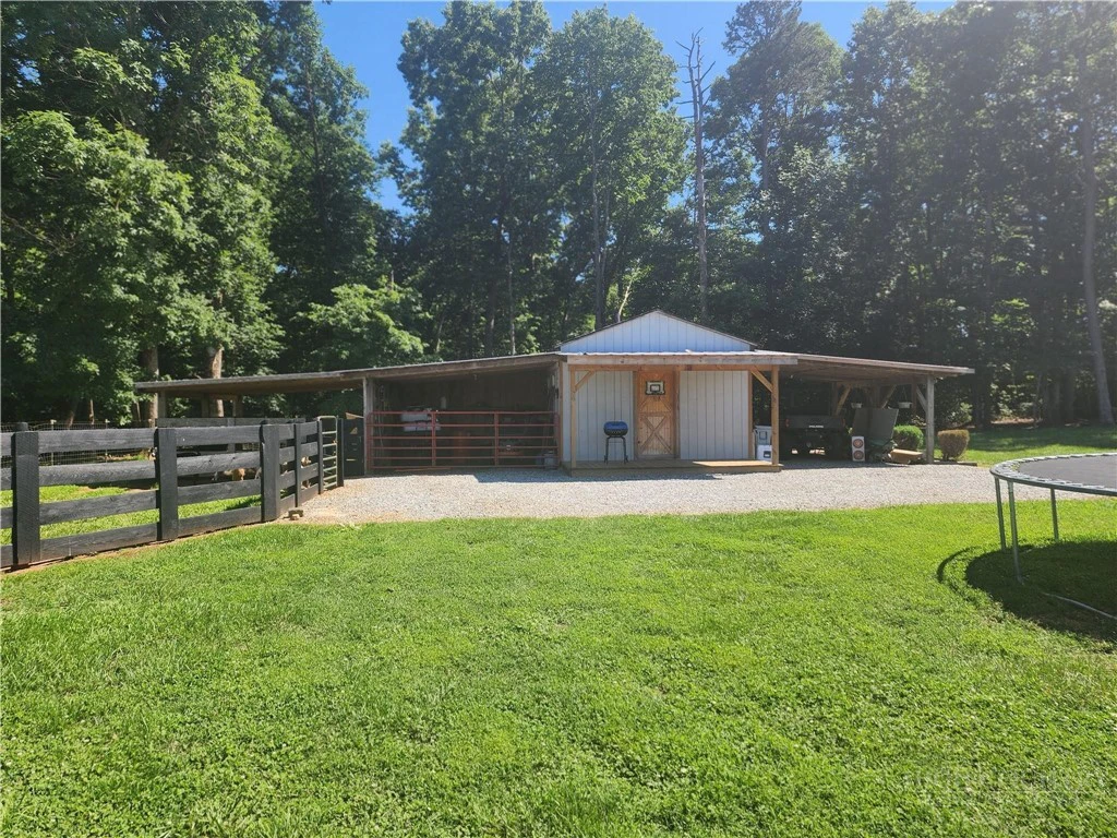 Image number 3 for the current listing