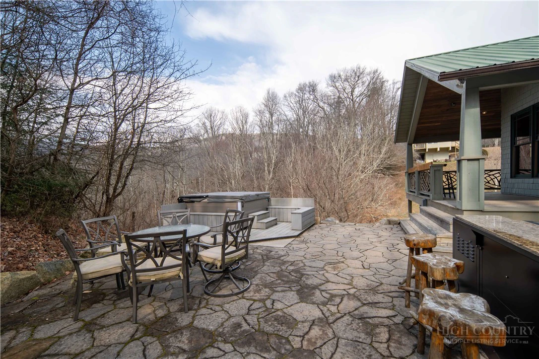 Image number 6 for the current listing