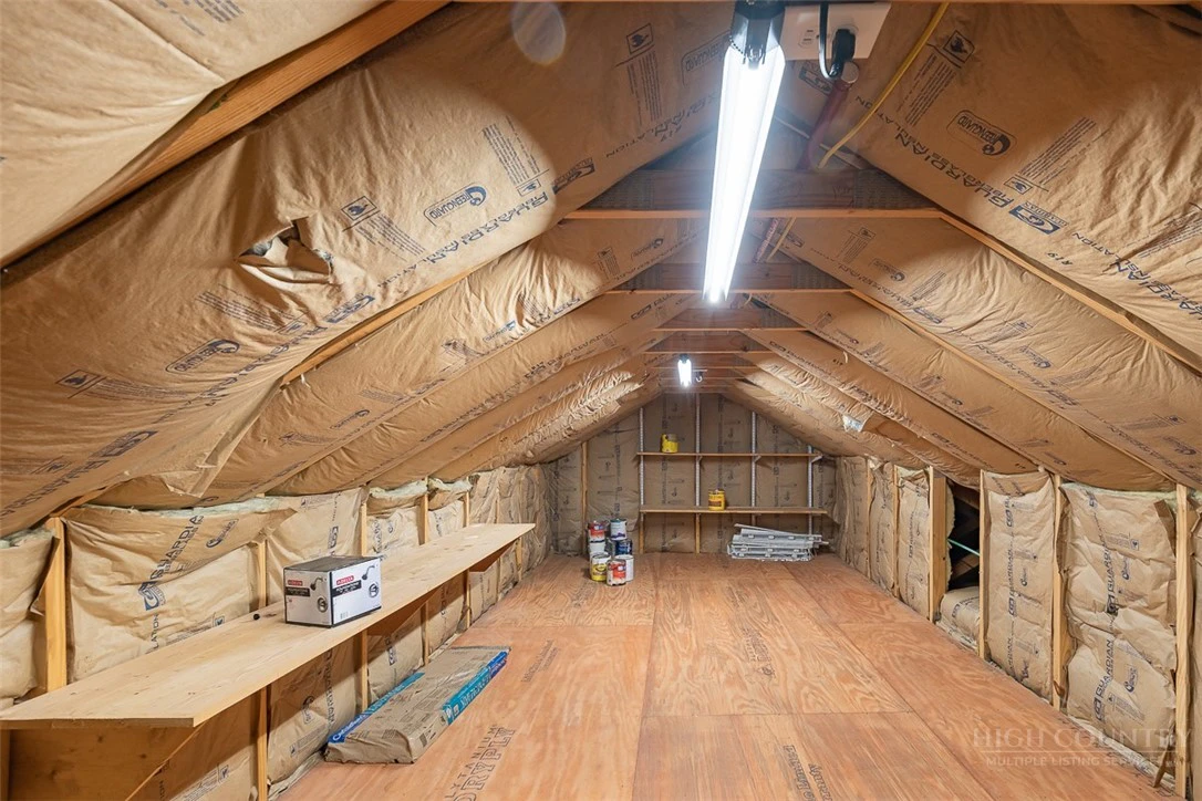 Image number 2 for the current listing