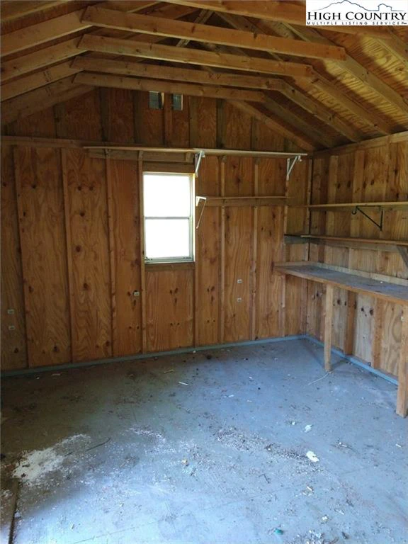 Image number 4 for the current listing