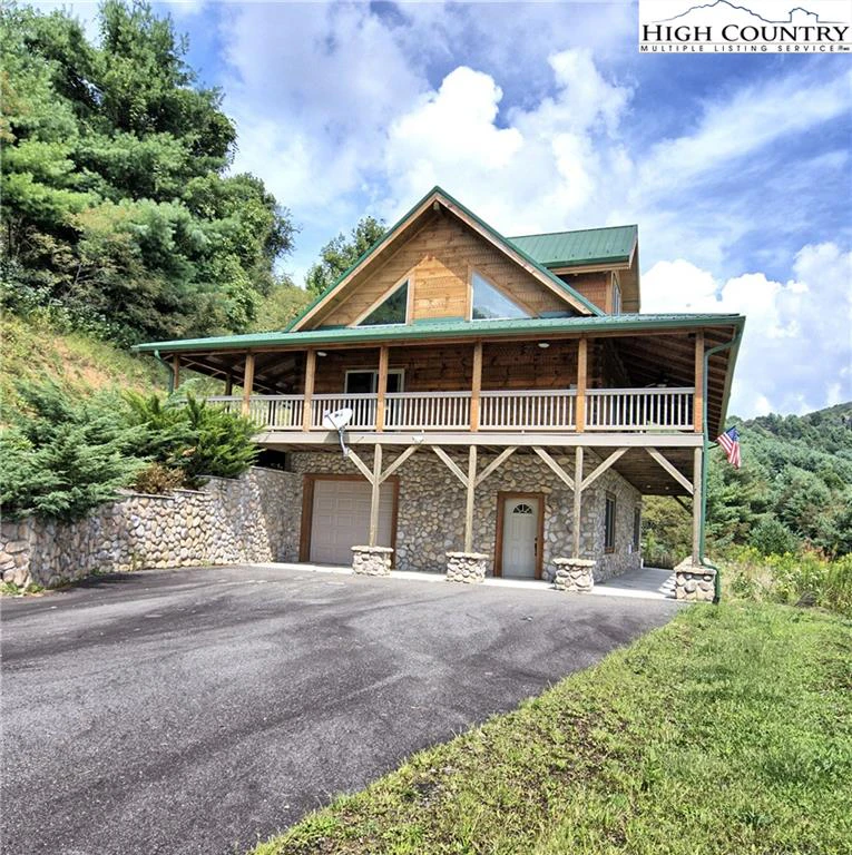 Image number 28 for the current listing