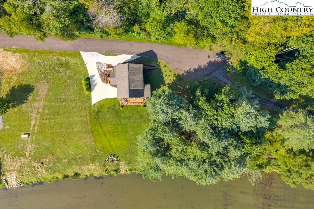 Image number 5 for the current listing