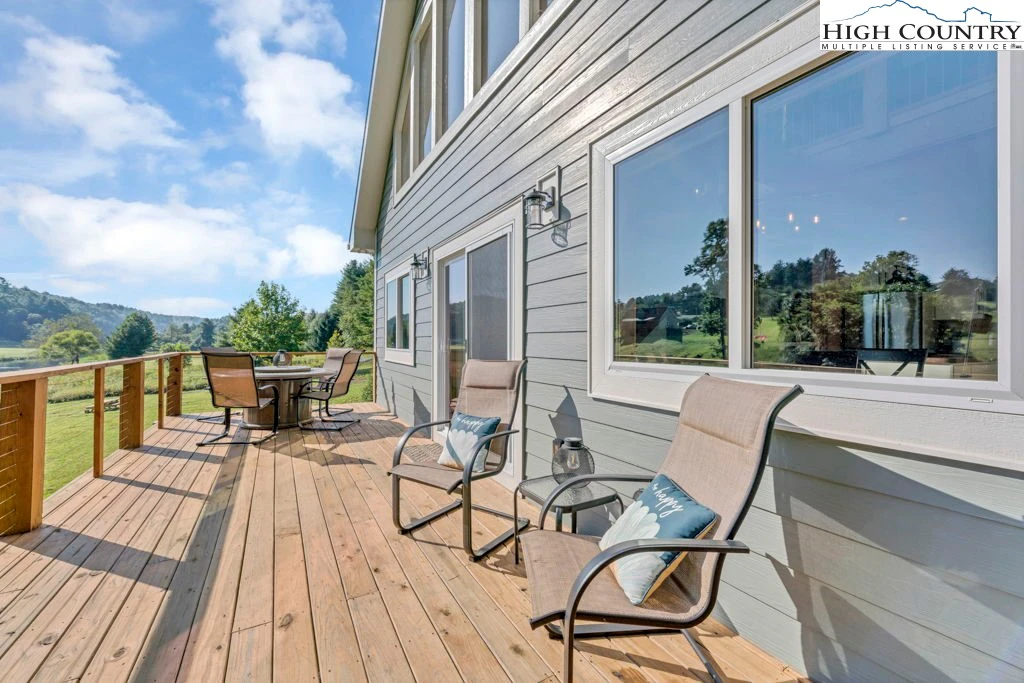 Image number 7 for the current listing