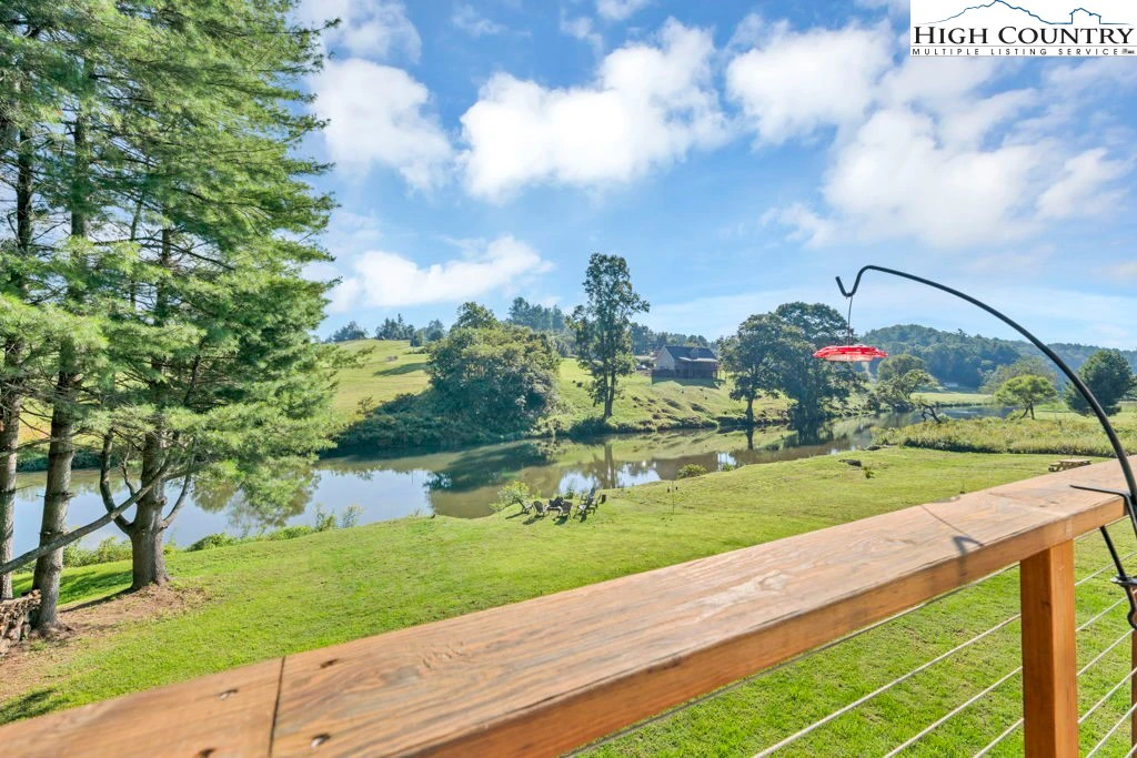 Image number 9 for the current listing