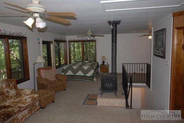 Image number 3 for the current listing