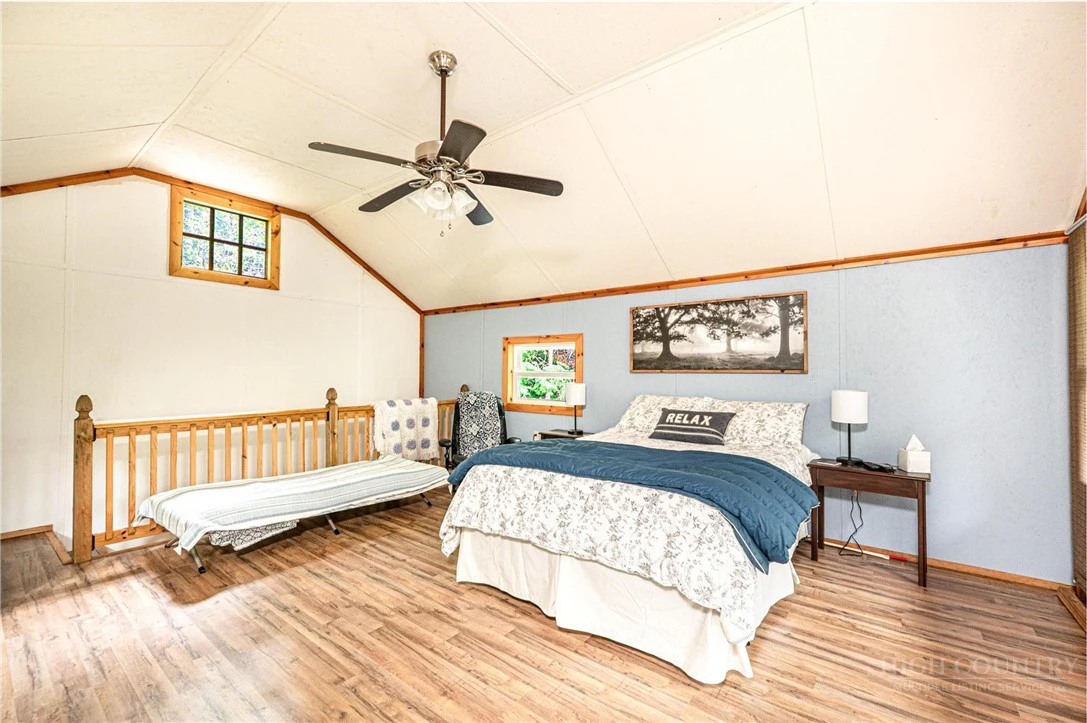 Image number 6 for the current listing