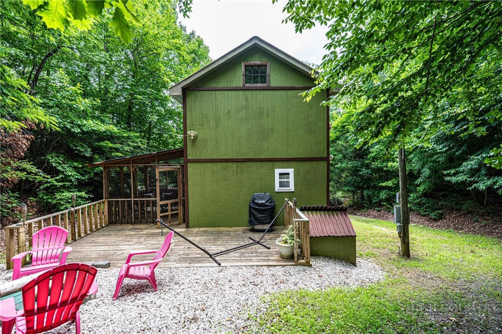 Image number 19 for the current listing