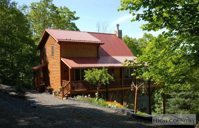 Image number 1 for the current listing