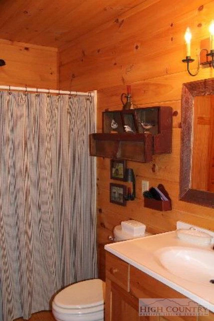 Image number 6 for the current listing