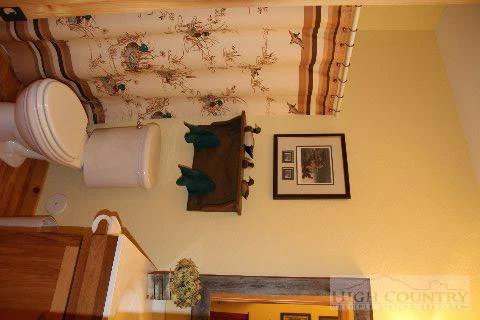 Image number 16 for the current listing