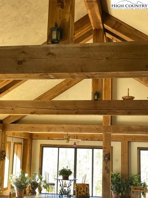 Image number 4 for the current listing