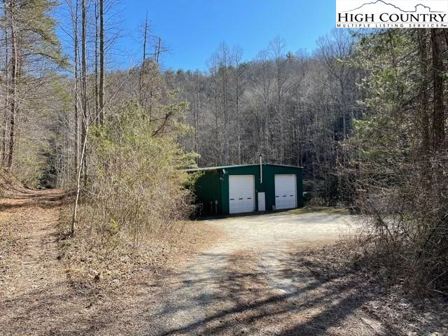 Image number 5 for the current listing