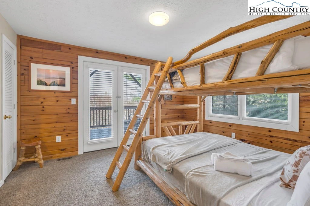 Image number 50 for the current listing