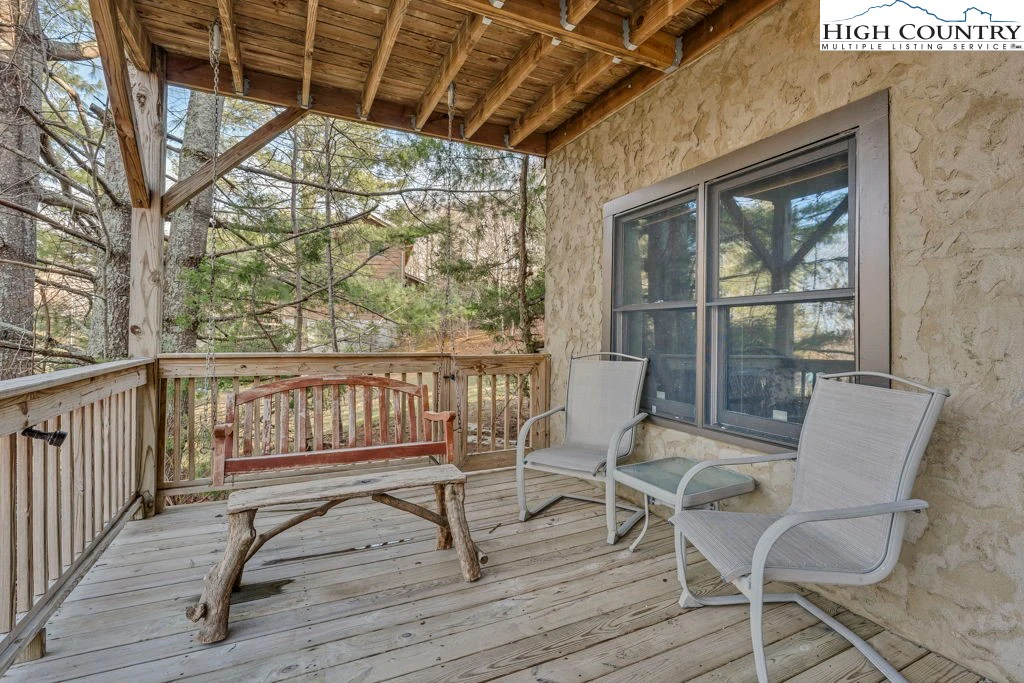Image number 21 for the current listing