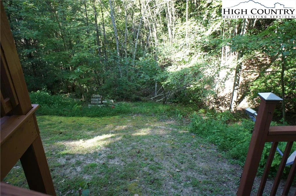 Image number 21 for the current listing