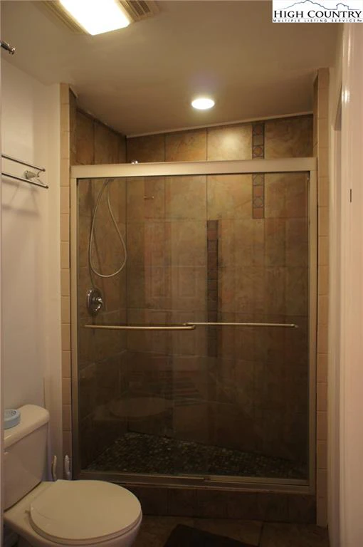 Image number 7 for the current listing
