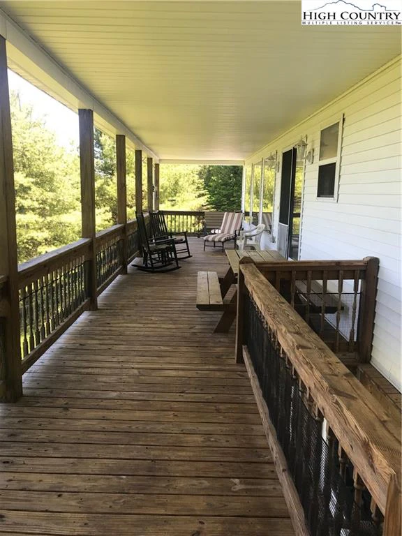 Image number 5 for the current listing