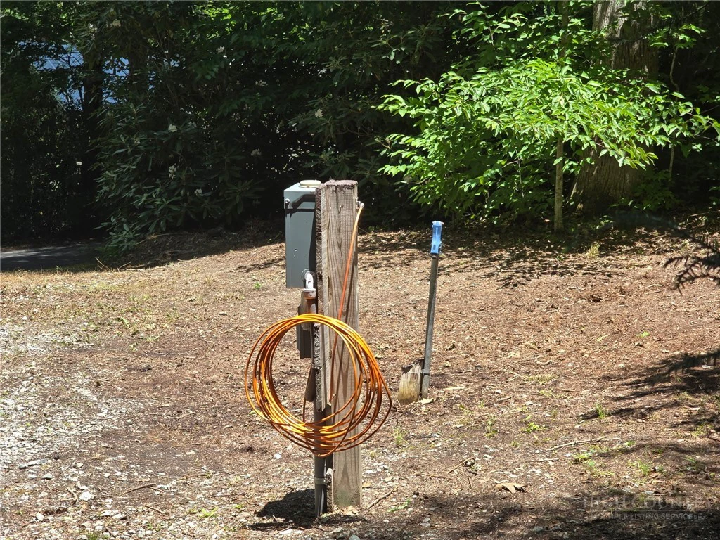 Image number 3 for the current listing