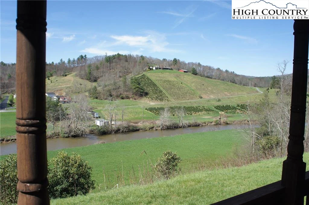 Image number 1 for the current listing