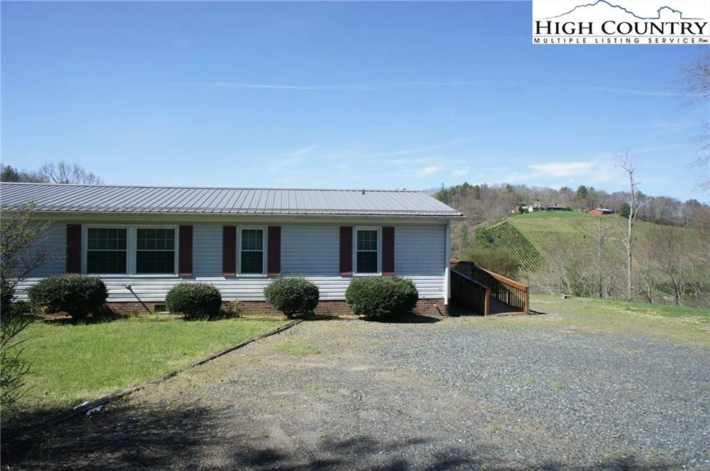 Image number 4 for the current listing