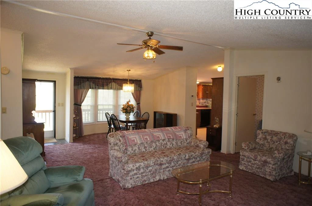 Image number 9 for the current listing