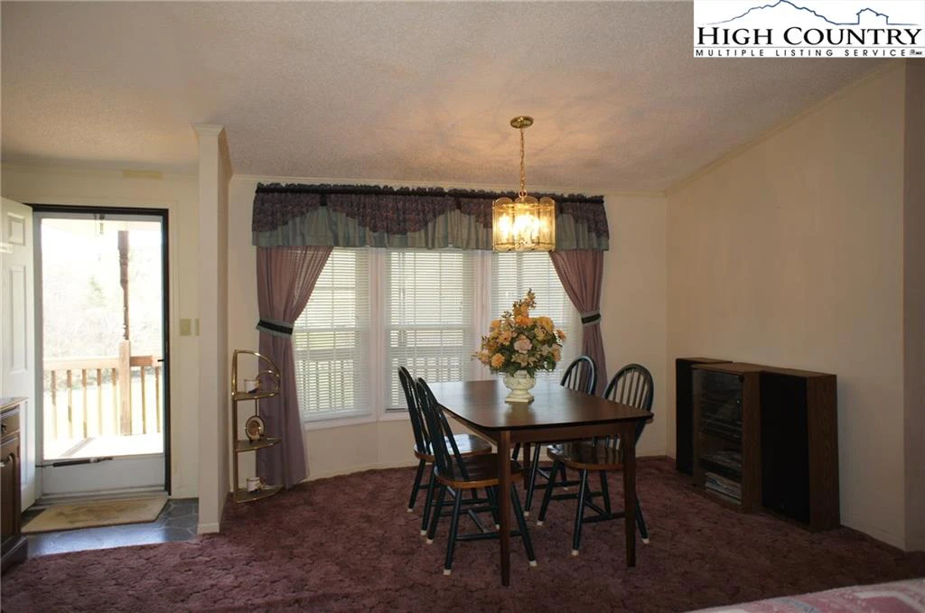 Image number 10 for the current listing