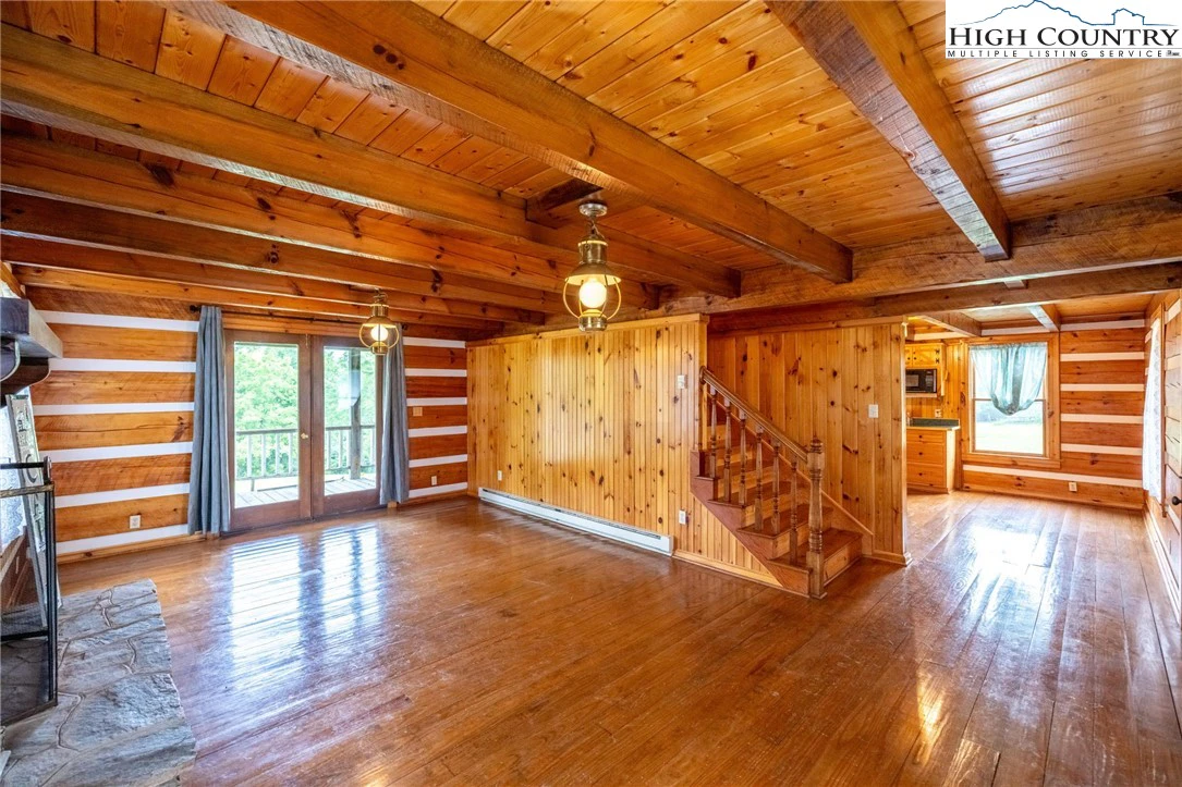 Image number 8 for the current listing