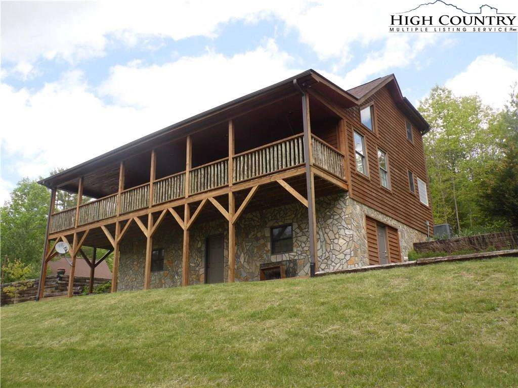 Image number 9 for the current listing