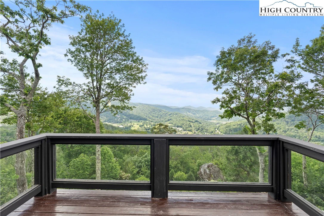 Image number 6 for the current listing