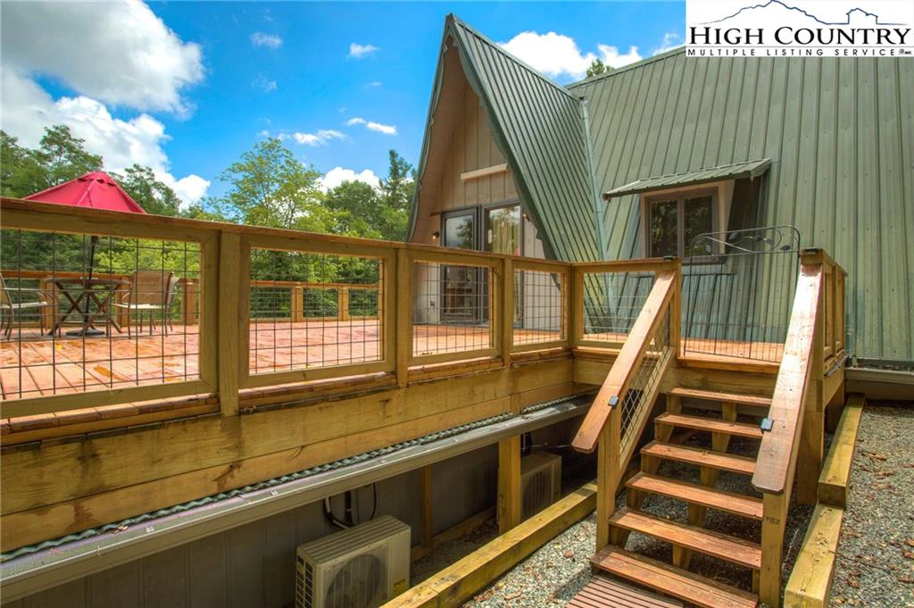 Image number 4 for the current listing
