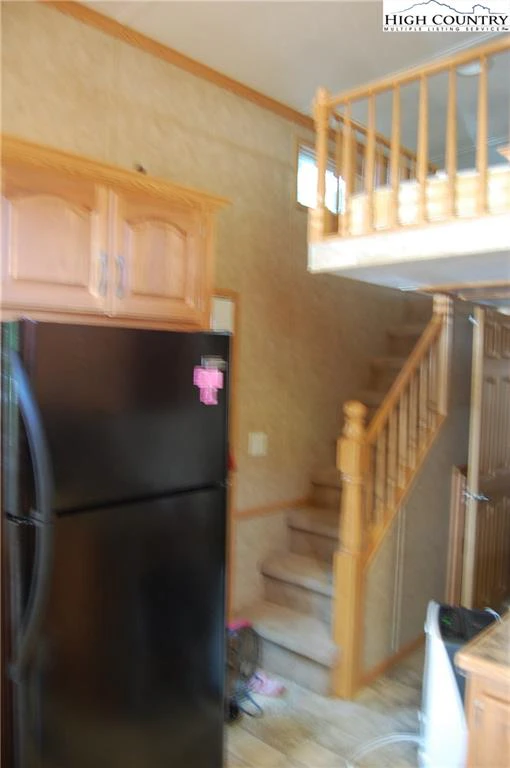 Image number 13 for the current listing