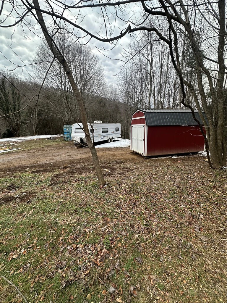 Image number 22 for the current listing