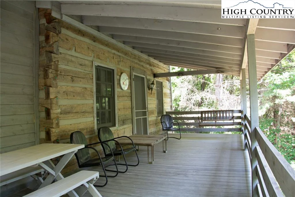 Image number 16 for the current listing