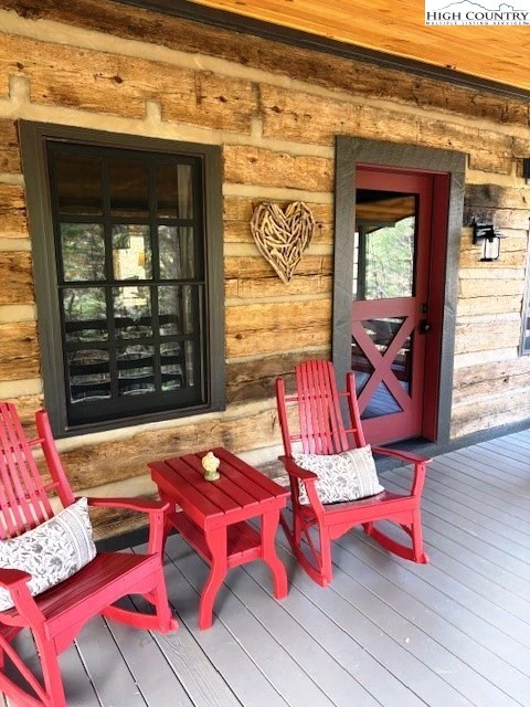 Image number 28 for the current listing