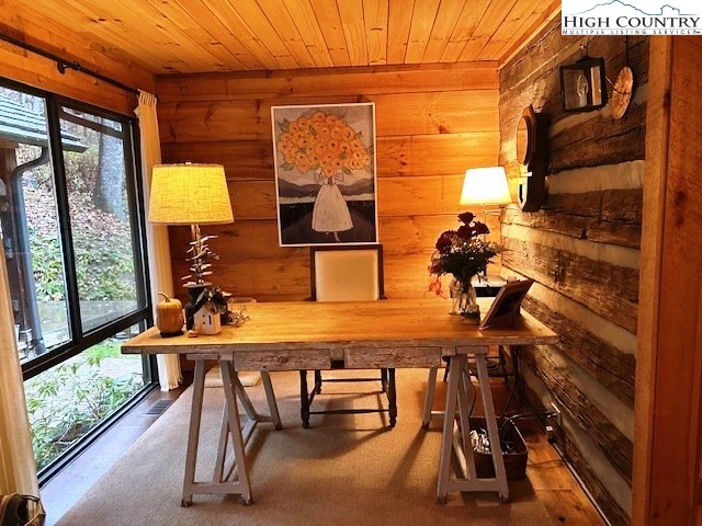 Image number 4 for the current listing