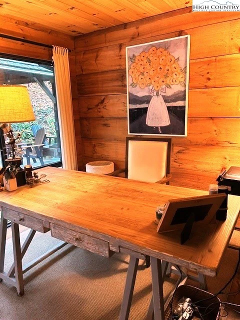 Image number 7 for the current listing