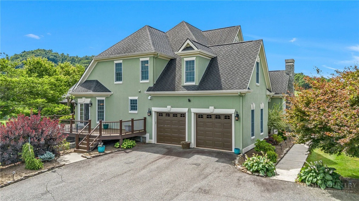Image number 7 for the current listing