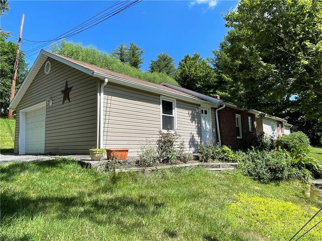 Image number 2 for the current listing