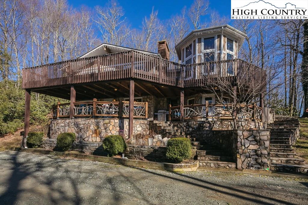 Image number 20 for the current listing