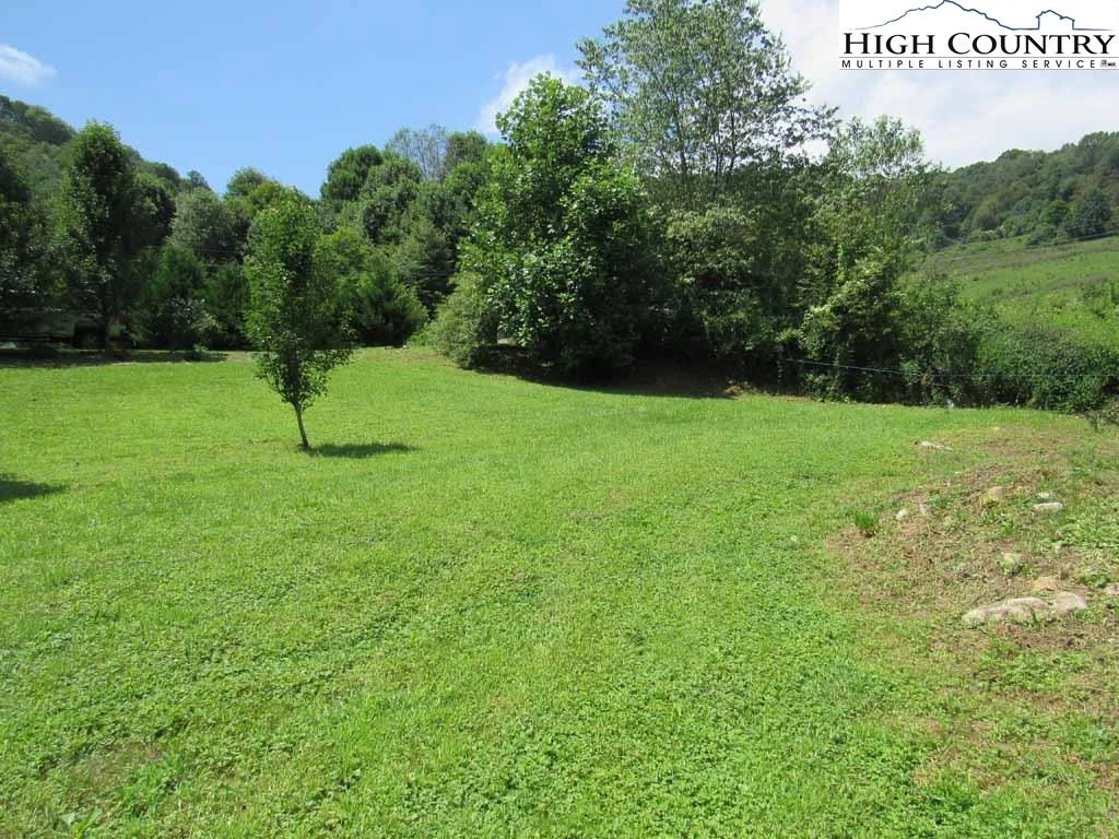 Image number 11 for the current listing
